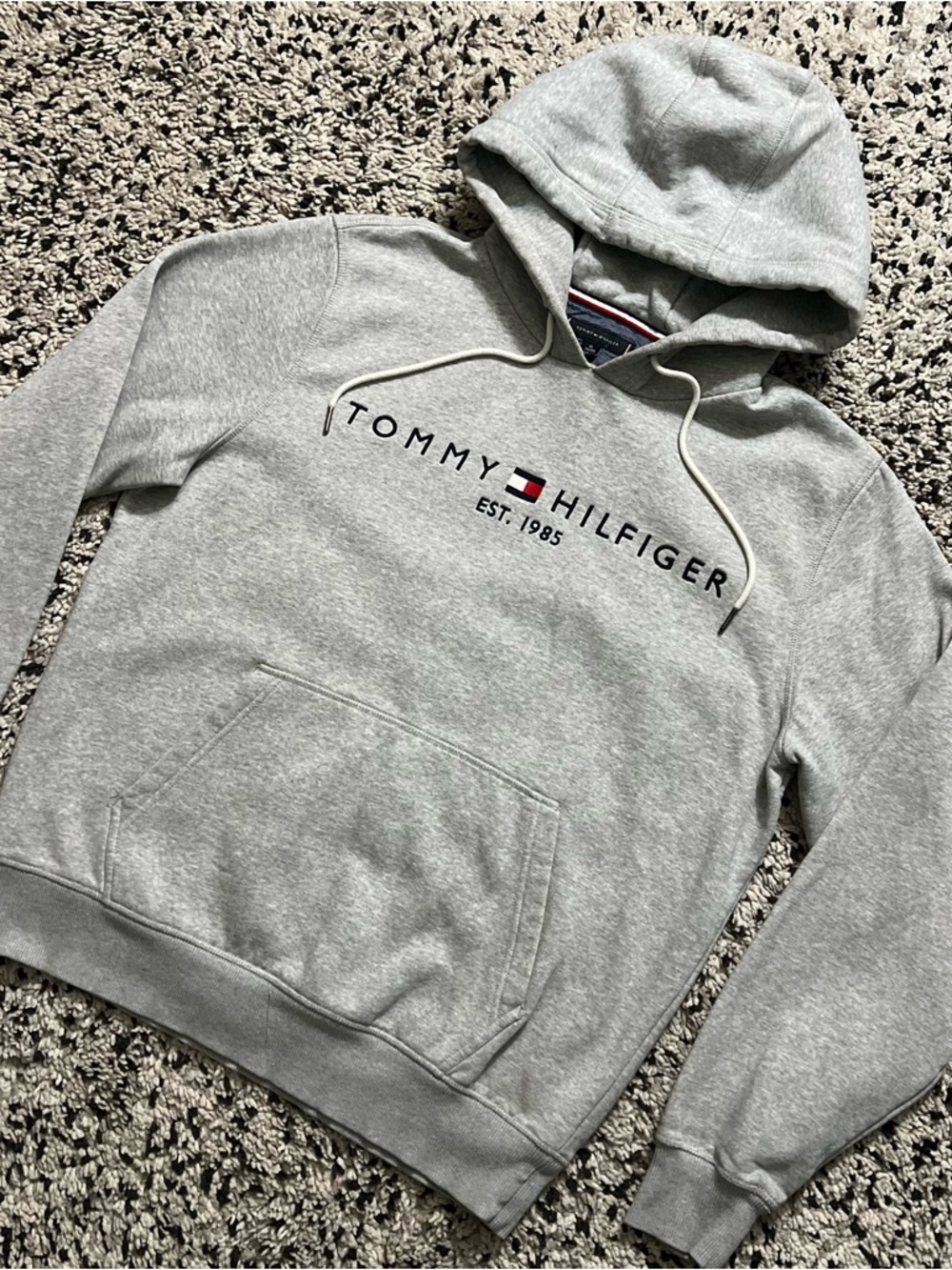 Tommy Hilfiger Hoodie Grey Pullover Spellout Logo Men’s Size XL - Picture 4 of 15